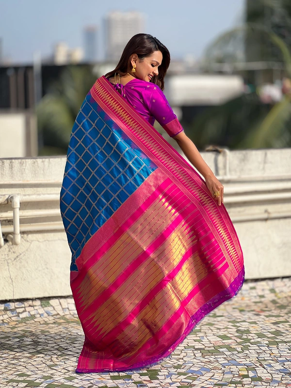 Traditional Chokda Pattern Soft Silk Saree with Gold Zari Checks & Contrast Pallu - FREE, RAMA