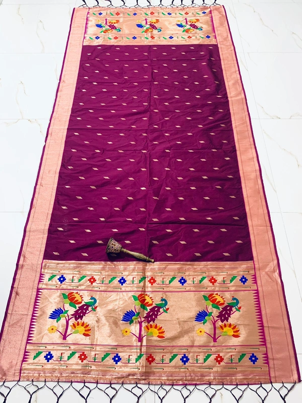 PAITHANI_HOUSE92 Traditional Paithani Silk Dupatta | Rich Zari Border & Floral Pallu- [kajukatari
Dupatta -2.5 mt] - FREE, Magenta