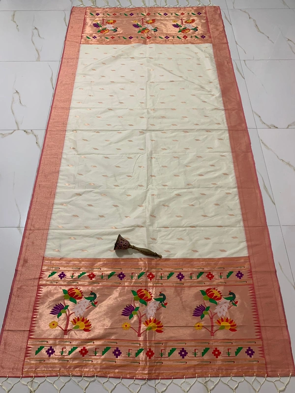 PAITHANI_HOUSE97 Traditional Paithani Silk Dupatta | Rich Zari Border & Floral Pallu- [kajukatari
Dupatta -2.5 mt] - FREE, Light Cream