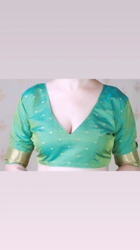 Traditional Pichwai Soft Silk Saree with Kamdhenu Pattern & Zari Border - FREE, GREEN