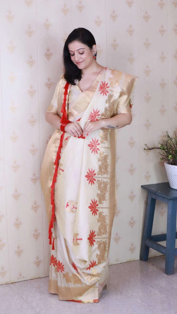 Traditional Pichwai Soft Silk Saree with Kamdhenu Pattern & Zari Border - FREE, CREAM