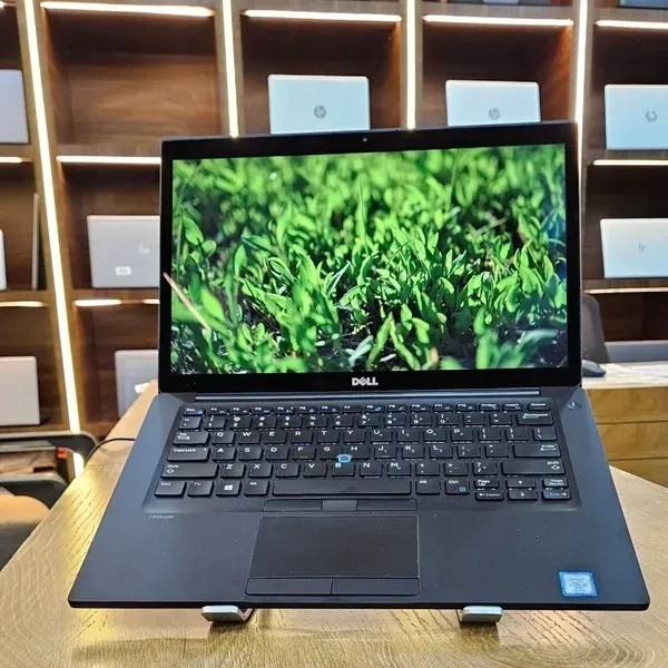 SKU-0029/ CORE I5/ DELL LATITUDE E5450/ Intel Core I5/ Ram 8GB / SSD 256 GB/ Screen 14.1" HD LED/ Wifi/ Webcam / Spk/ Slim/ Win 10 Pro+Ms Office .