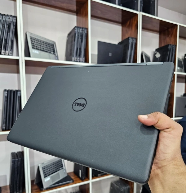 SKU-0029/ CORE I5/ DELL LATITUDE E5450/ Intel Core I5/ Ram 8GB / SSD 256 GB/ Screen 14.1" HD LED/ Wifi/ Webcam / Spk/ Slim/ Win 10 Pro+Ms Office .