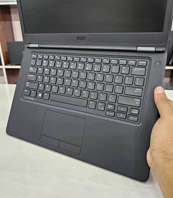 SKU-0029/ CORE I5/ DELL LATITUDE E5450/ Intel Core I5/ Ram 8GB / SSD 256 GB/ Screen 14.1" HD LED/ Wifi/ Webcam / Spk/ Slim/ Win 10 Pro+Ms Office .