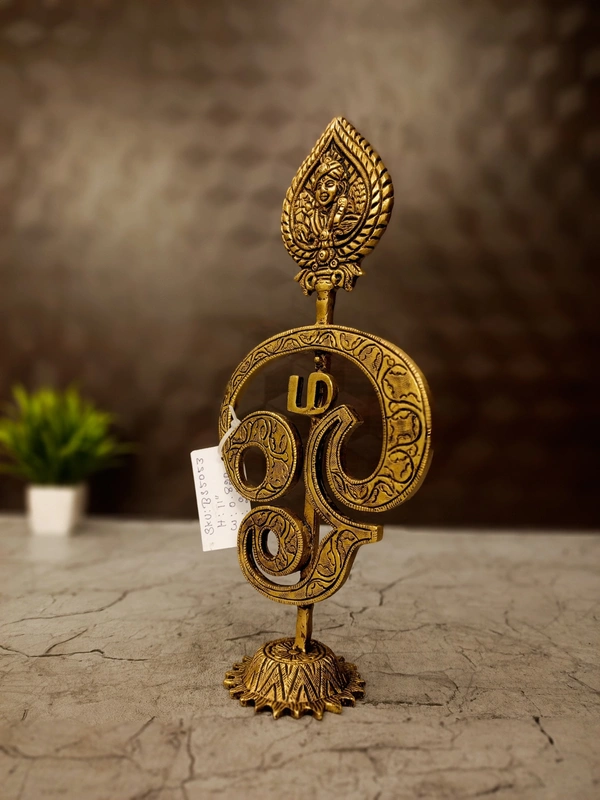 DecorsOne Brass Designer Om Vel With Murugan 11"