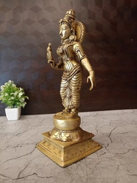 DecorsOne Brass Meenakshi Amman Idol 12″