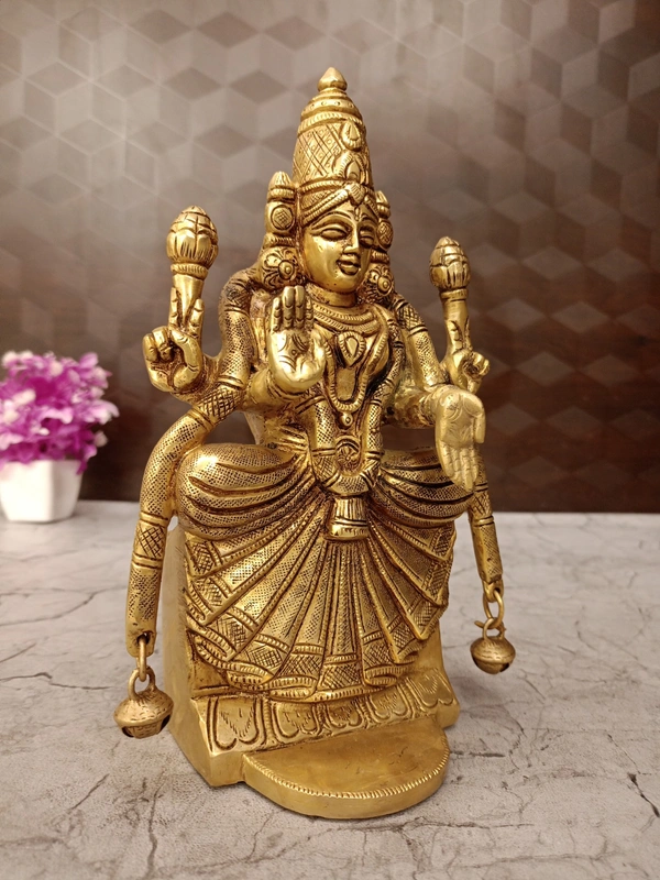 DecorsOne Brass idol of Goddess Padmavathi 9"