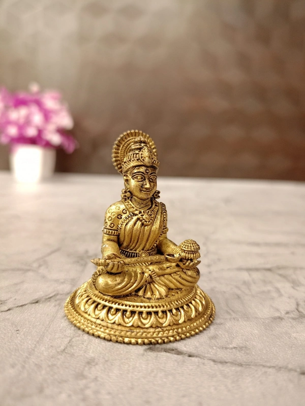DecorsOne Brass Fine Art Annaporani Idol 2.5″