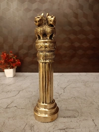 DecorsOne Brass Ashoka Pillar-10″