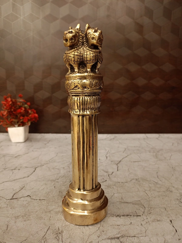 DecorsOne Brass Ashoka Pillar-10″