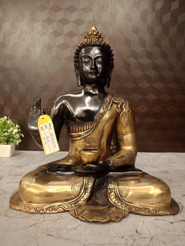 DecorsOne Brass Buddha Black And Golden Finish Base Idol- 16.5″