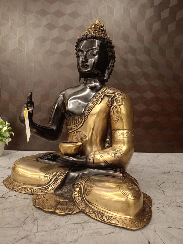 DecorsOne Brass Buddha Black And Golden Finish Base Idol- 16.5″