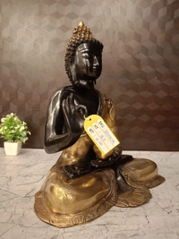 DecorsOne Brass Buddha Black And Golden Finish Base Idol- 16.5″