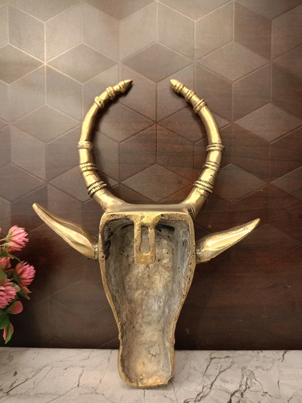 DecorsOne Brass Bull Head Wall Mount 10'