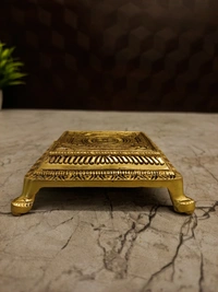 DecorsOne Brass Square Shape Chowki Stand 1″