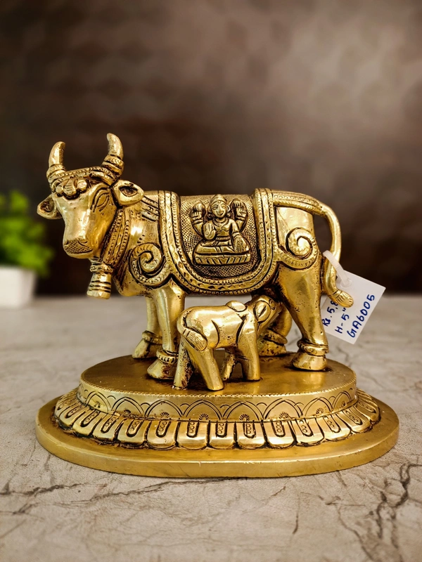 DecorsOne Brass Cow and Calf Idol with Lakshmi And Ganesha 5"