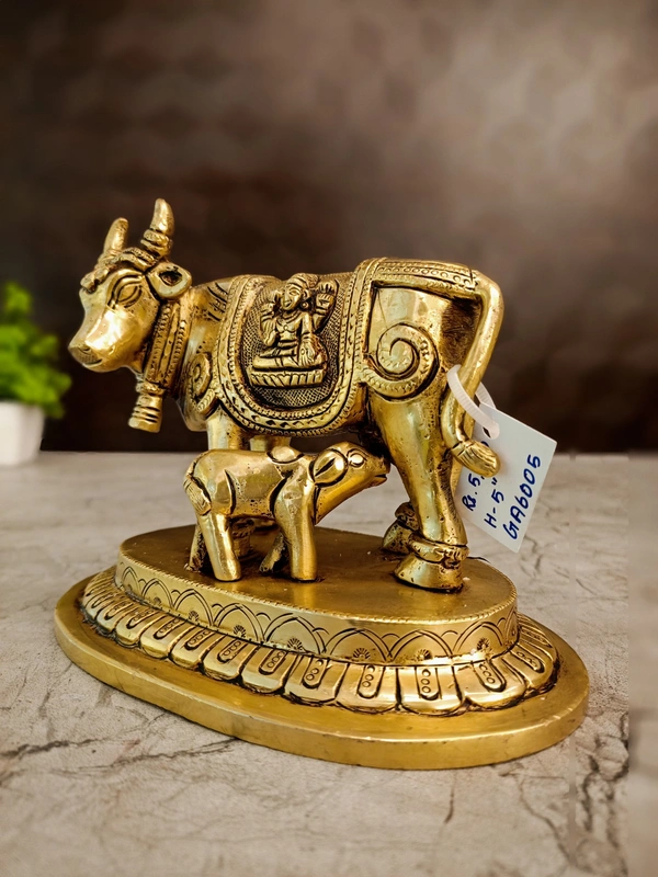 DecorsOne Brass Cow and Calf Idol with Lakshmi And Ganesha 5"