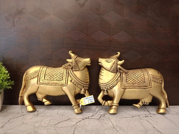 DecorsOne Brass Cow Wall Mount Pair 7"