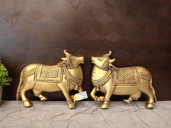 DecorsOne Brass Cow Wall Mount Pair 7"