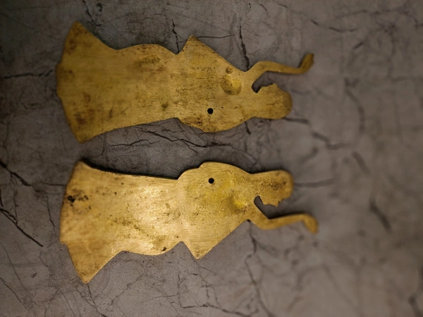 DecorsOne Brass Lady Wall Mount Pair - 8"