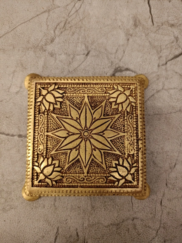 DecorsOne Buy Brass Square Shape Chowki Stand 1″ For Home decor , Pooja