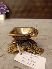 DecorsOne Brass Agal Diya Designer Base 2"