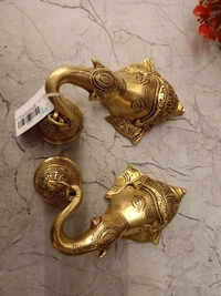 DecorsOne Brass Ganesha With Bell Idol Left Right Combo 7”