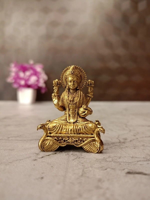 DecorsOne Brass Fine art Lakshmi Idol 2″