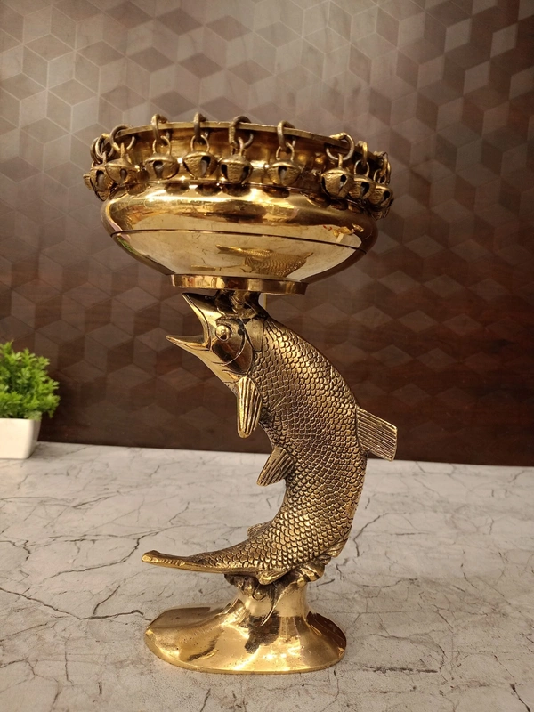 DecorsOne Brass Fish Uruli for Home Decor and Vastu 11″