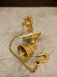 DecorsOne Brass Five Face Annam Diya With Bell / Wall Hanging 22.5"