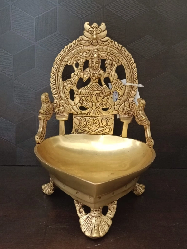 DecorsOne Brass Gajalakshmi vilakku 9″
