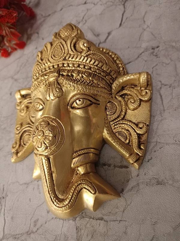 Brass Ganesha Face Wall Mount / Antique And Handicraft Idol , Listening and Grasping