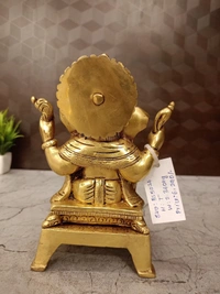 DecorsOne Brass Ganesha Idol With Chowki Stand 7''