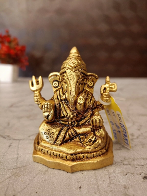 DecorsOne Brass Small ganesha With Designer Base / Embrace Divine Blessings with Our Masterfully Crafted Brass Ganesha Murthi Idol