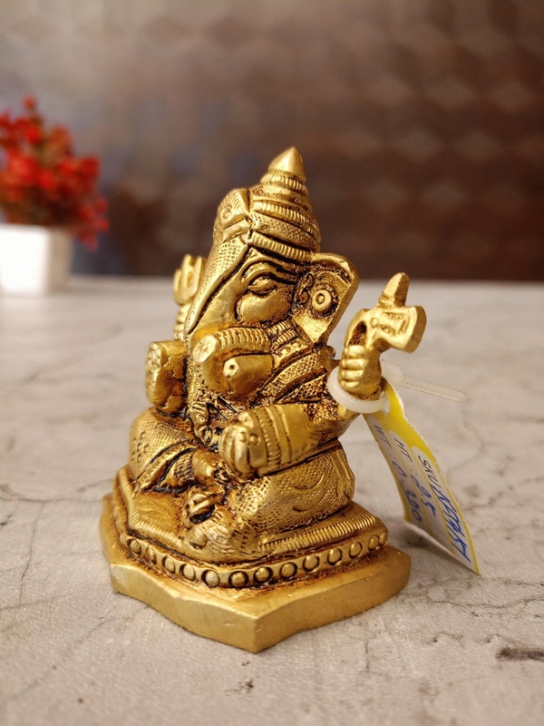 DecorsOne Brass Small ganesha With Designer Base / Embrace Divine Blessings with Our Masterfully Crafted Brass Ganesha Murthi Idol