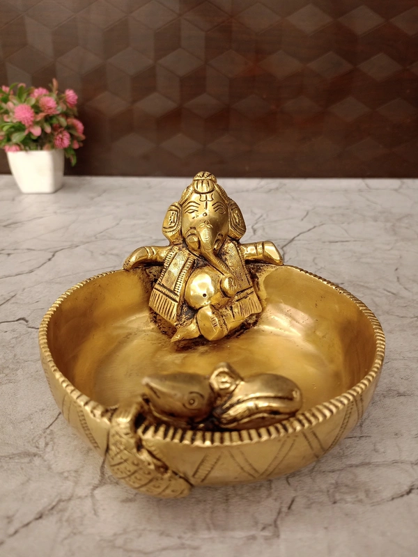 DecorsOne Brass Ganesha Uruli For Home decor 3.5"