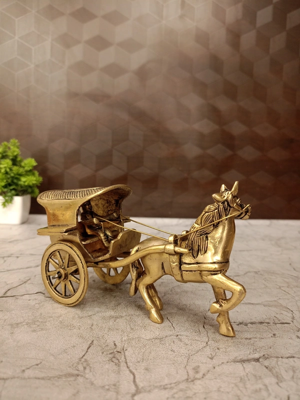 DecorsOne Brass Horse Cart Idol- 3.5″