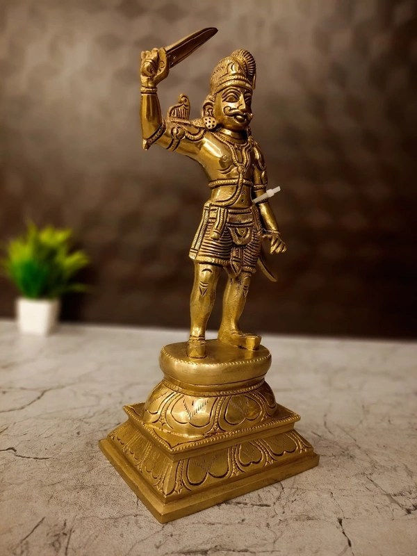 DecorsOne Brass karupparayan Idol 12"