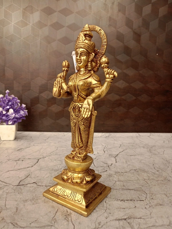 DecorsOne Brass Lakshmi Idol For Pooja 10.5″
