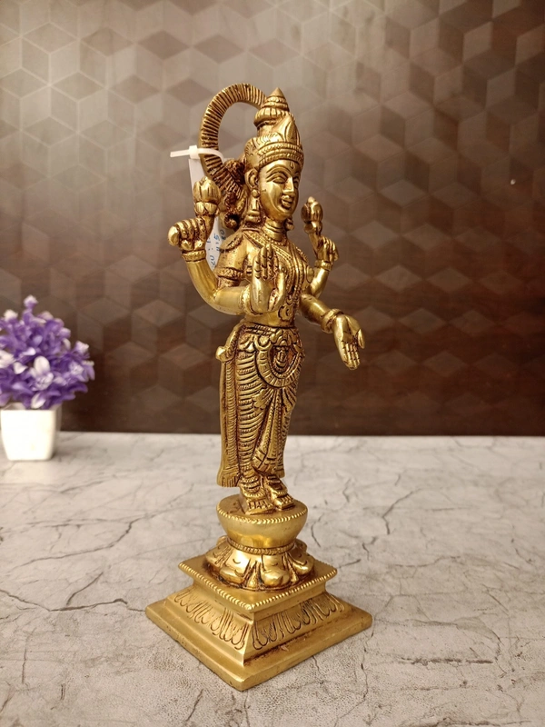 DecorsOne Brass Lakshmi Idol For Pooja 10.5″