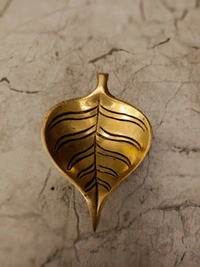 DecorsOne Brass Leaf Diya 1.5″