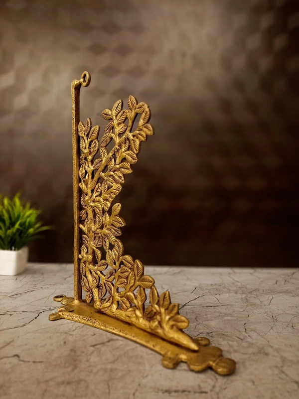 DecorsOne Brass Leaf Bracket Wall Mount 11.5"