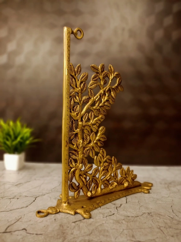 DecorsOne Brass Leaf Bracket Wall Mount 11.5"