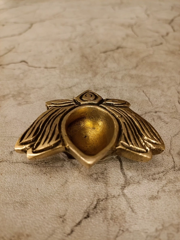 DecorsOne Brass Lotus Diya 1''