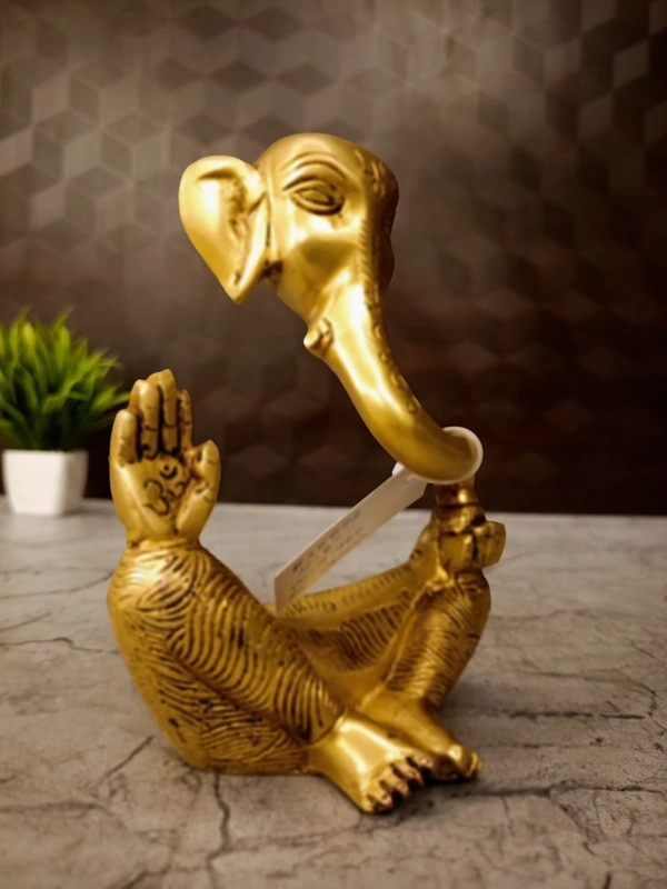 DecorsOne Brass Modern Ganesha Idol 6''