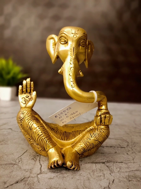 DecorsOne Brass Modern Ganesha Idol 6''