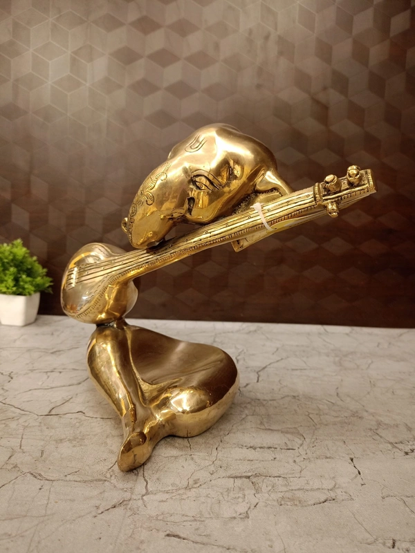 DecorsOne Brass Modern Ganesha with Veena 9.5”