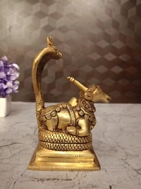 DecorsOne Brass Nandi snake Idol 6"