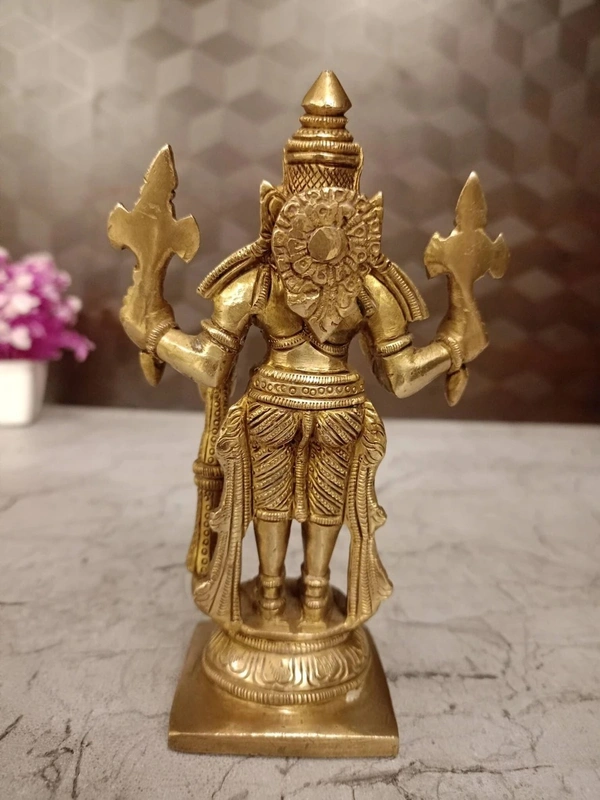 DecorsOne Brass Narashimar Idol 6"