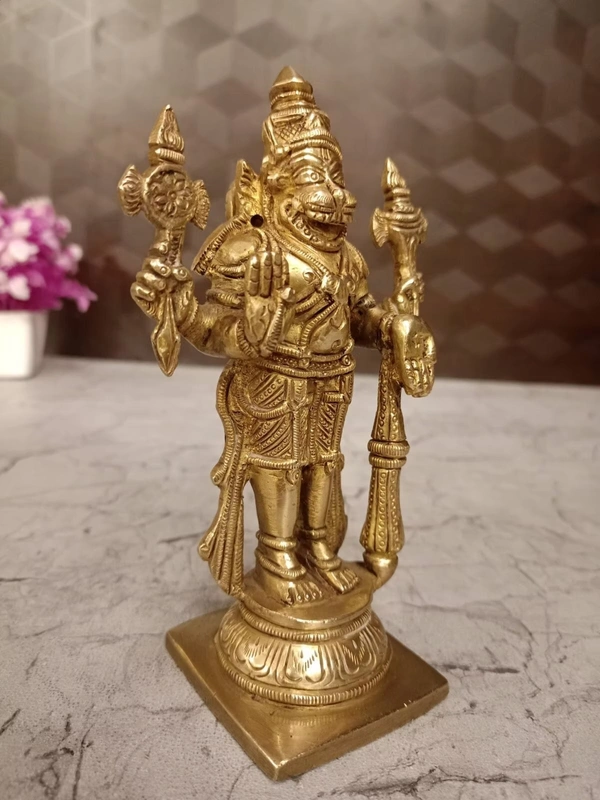 DecorsOne Brass Narashimar Idol 6"